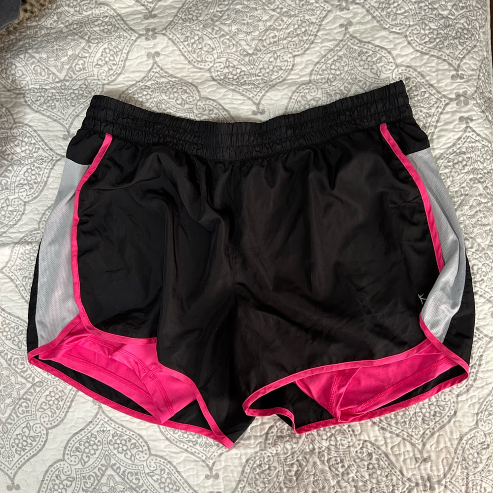 Danskin Workout Shorts 3X 22/24